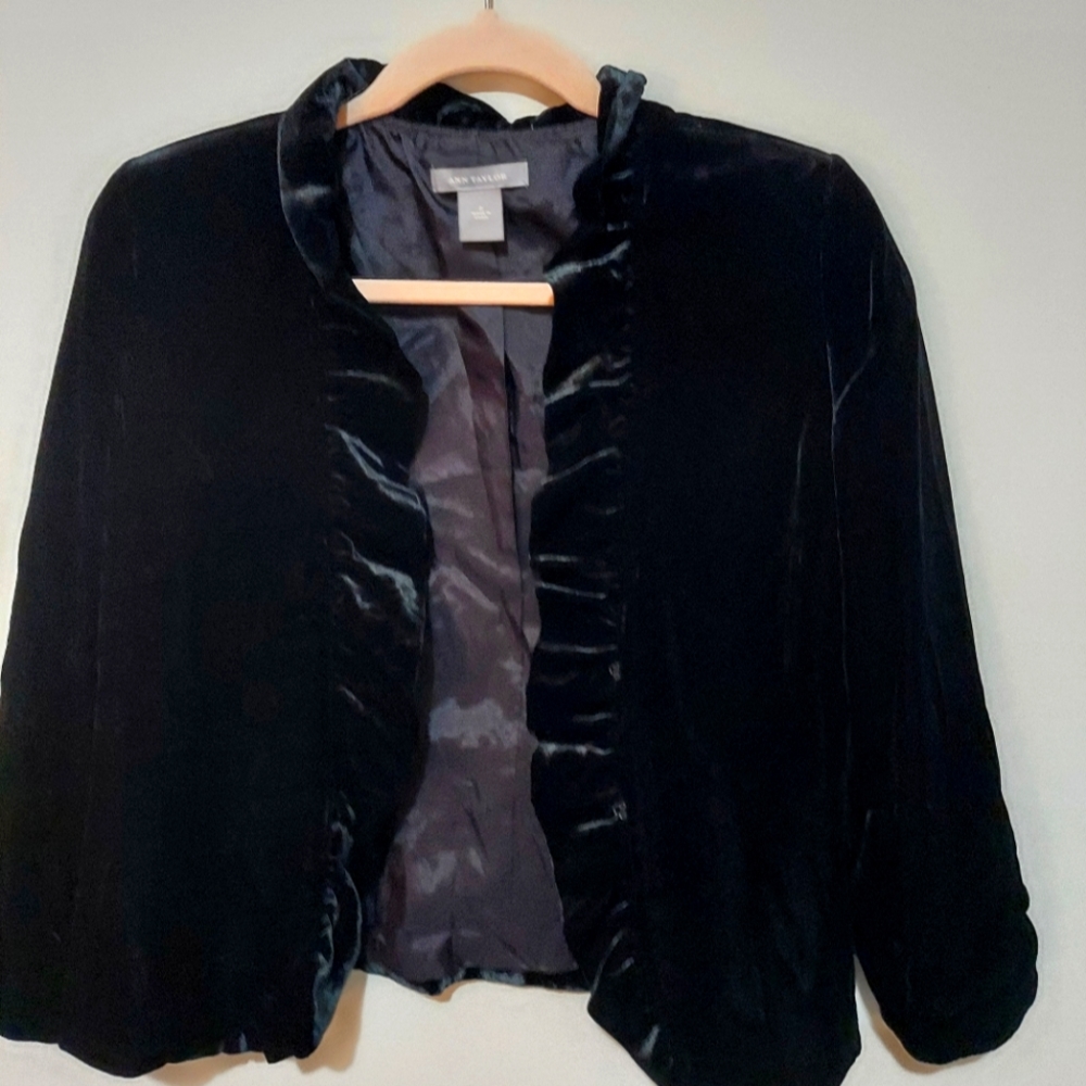 Ann Taylor Velvet Black Blazer Size 2